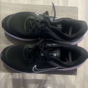 Nike Men's Black Running Shoes